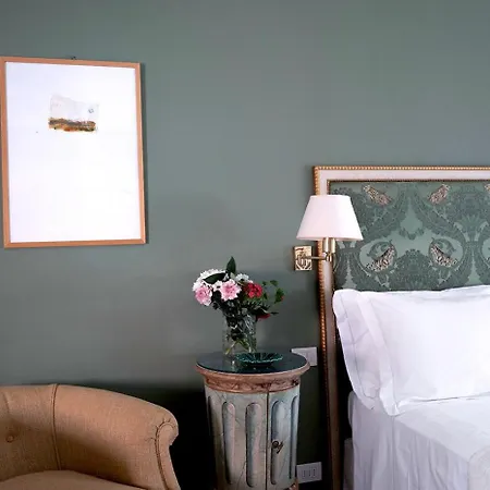 阿尔伯格彼得拉桑塔酒店 4* 彼得拉桑塔